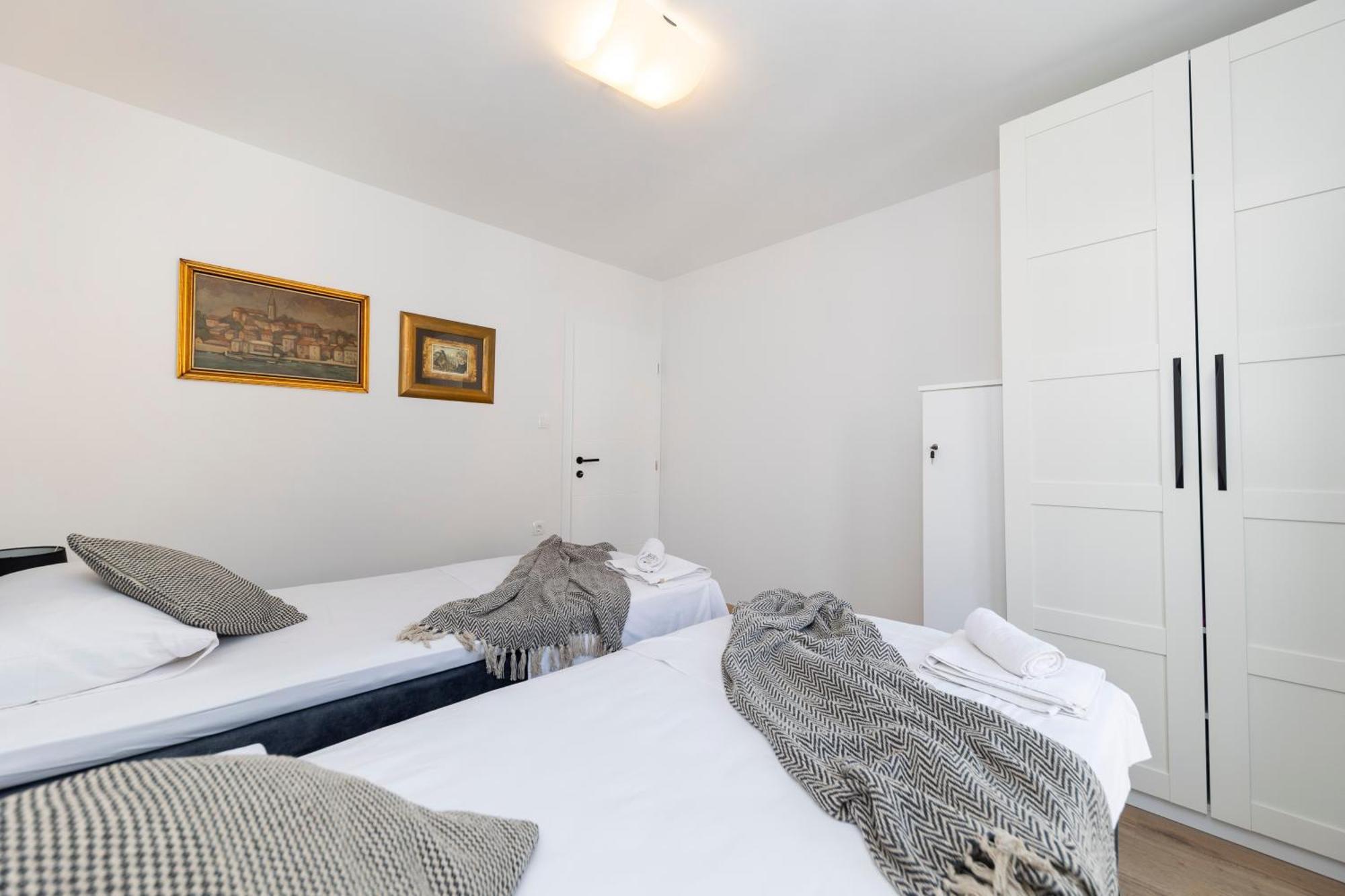 Dispetto apartment in old city Zara Esterno foto