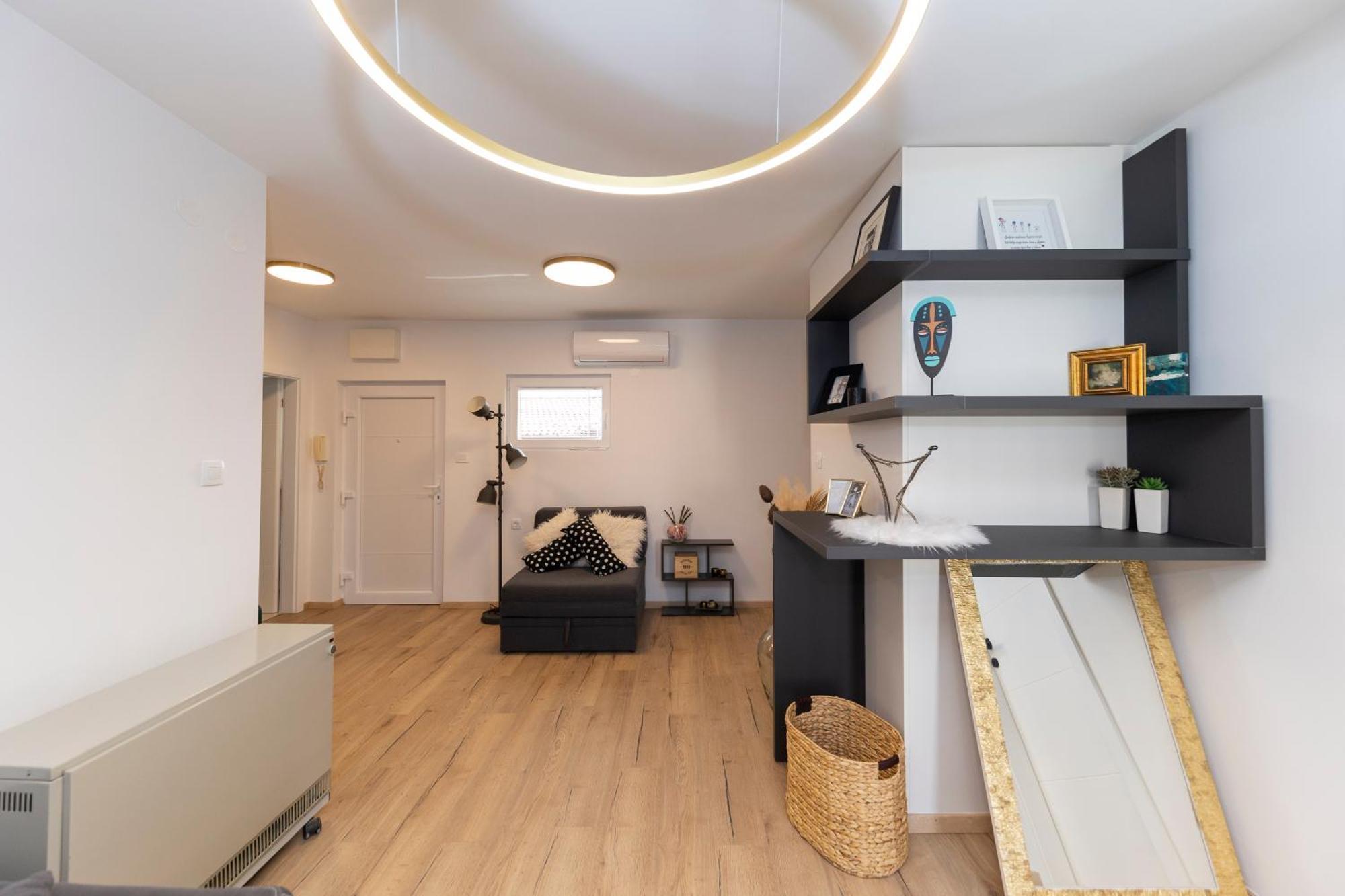 Dispetto apartment in old city Zara Esterno foto