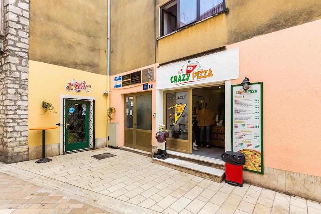 Dispetto apartment in old city Zara Camera foto